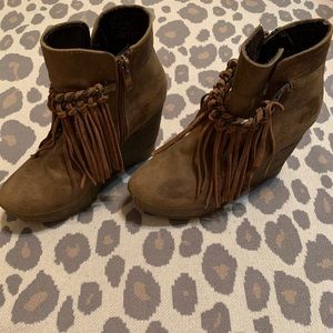 Sbicca fringe booties